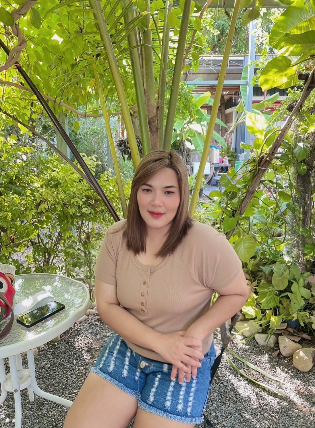 Hello April profile photo