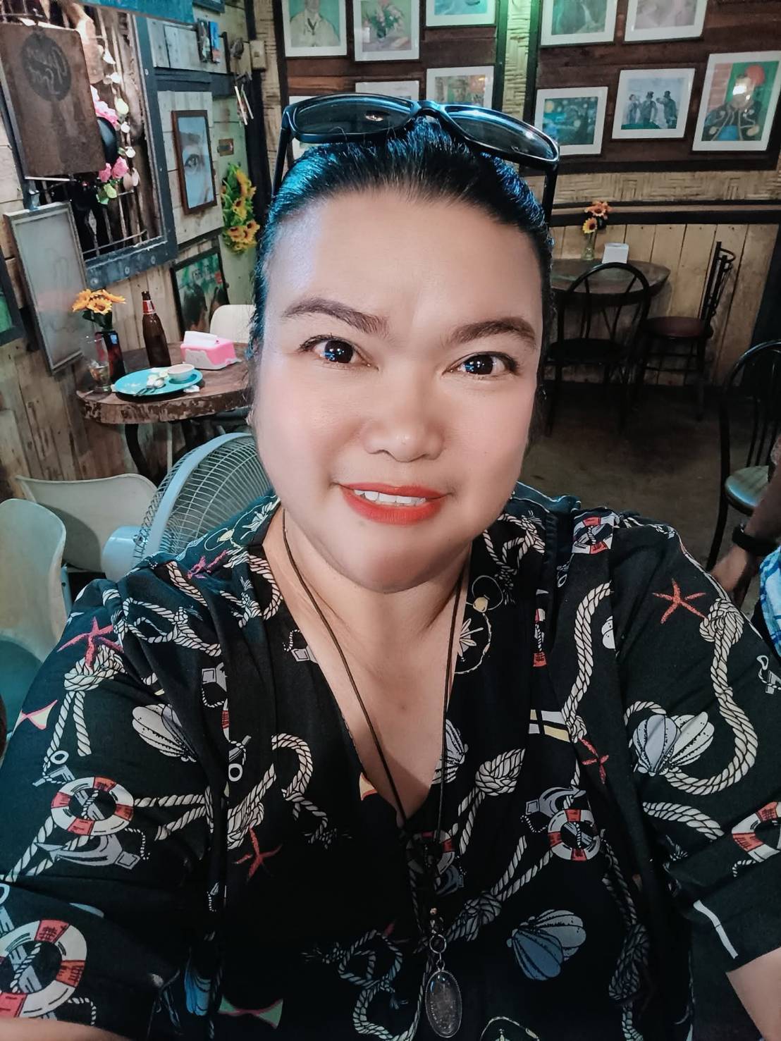 Apple profile photo