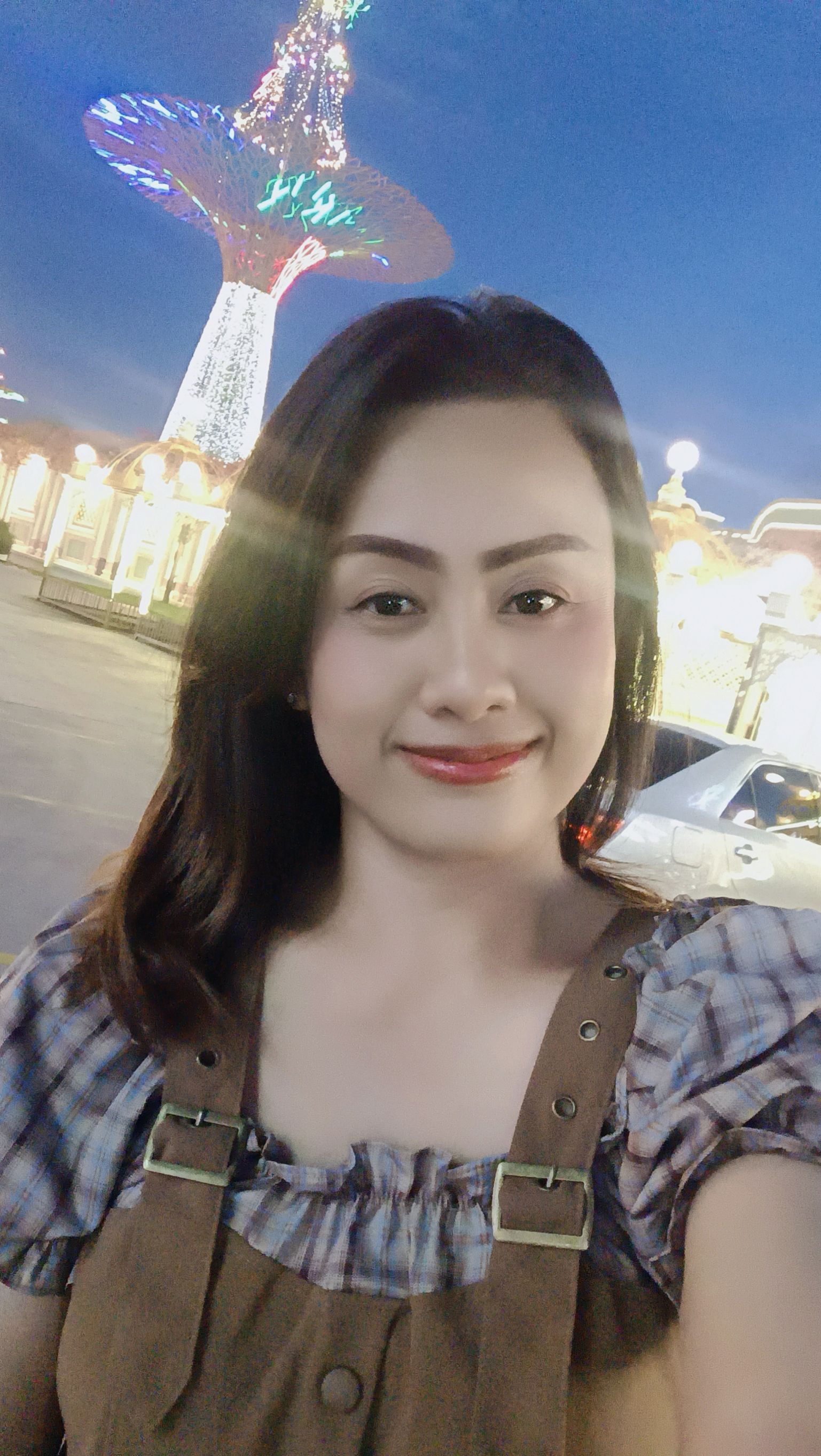 Darunee profile photo