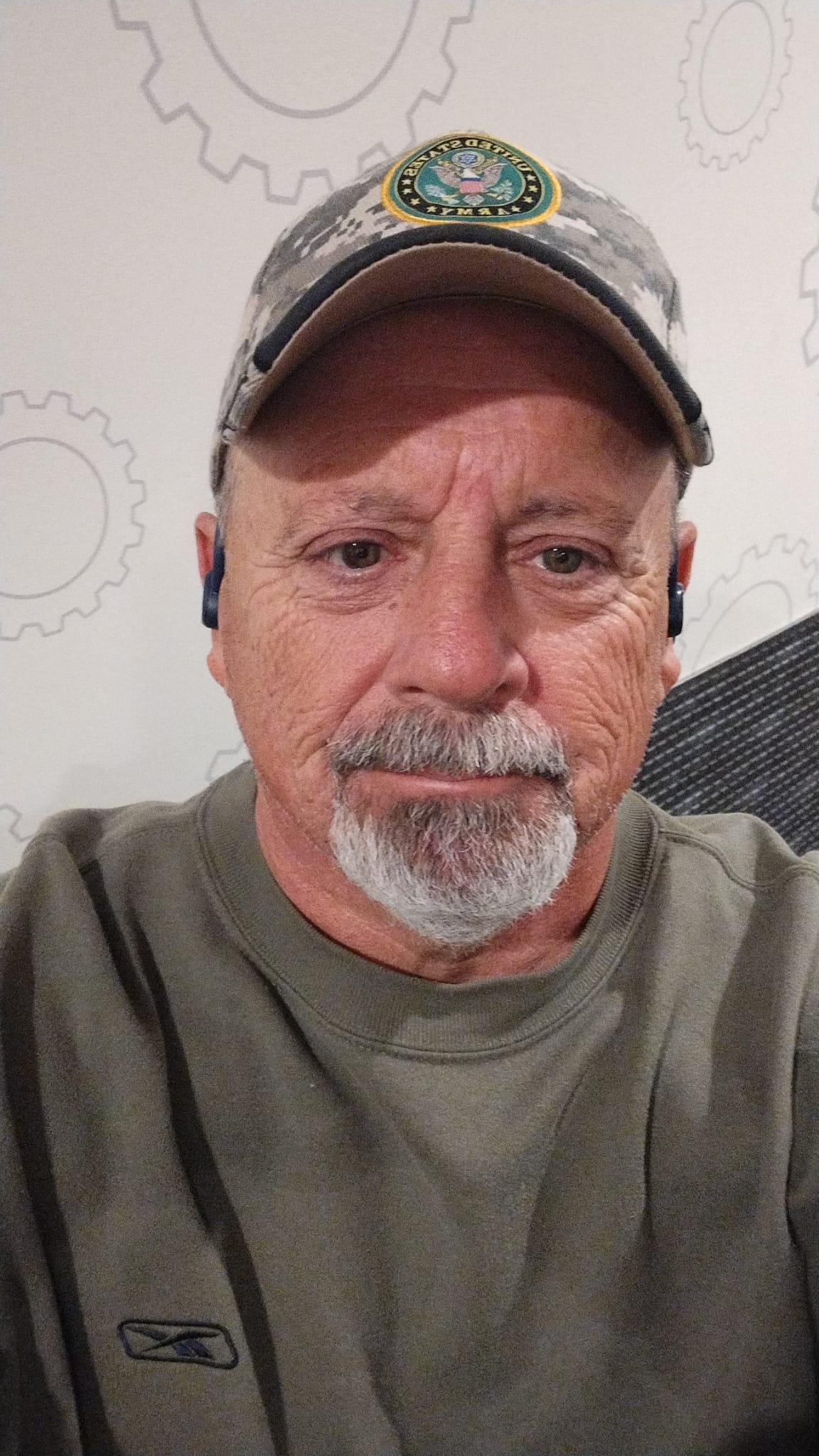 Larry profile photo