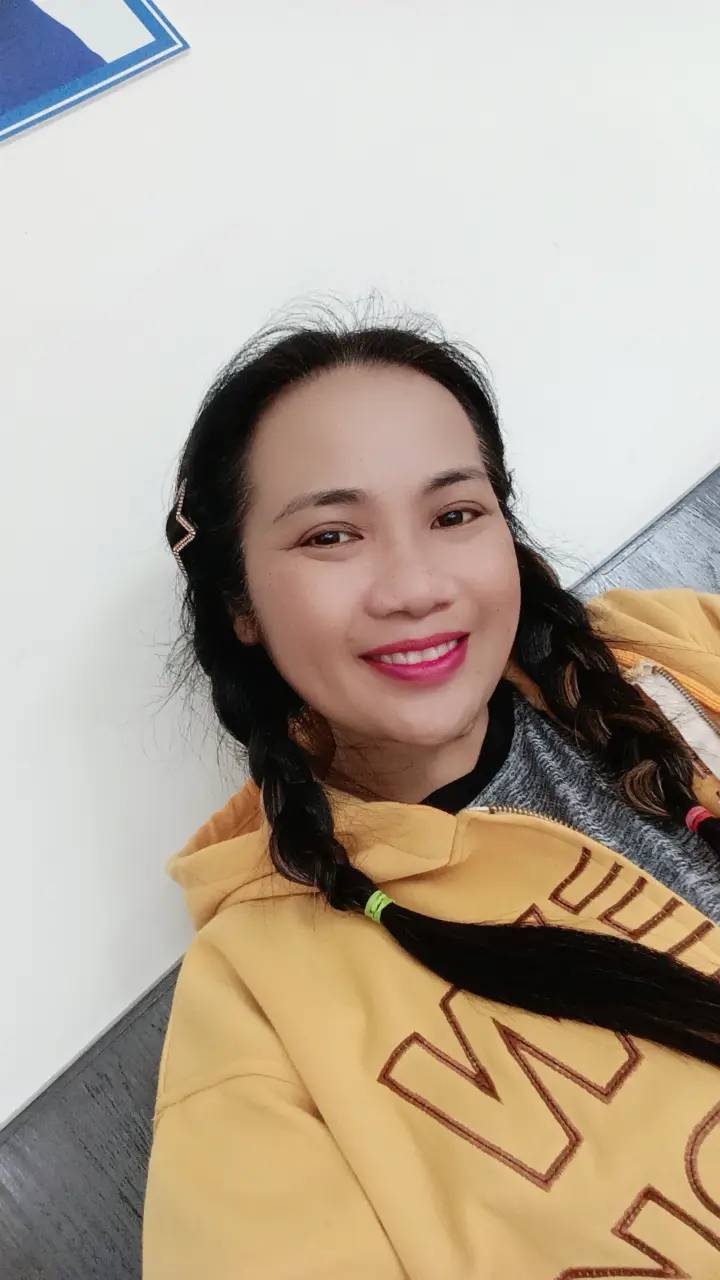 Apple profile photo