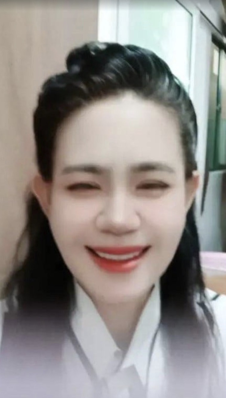 Tiwaporn profile photo