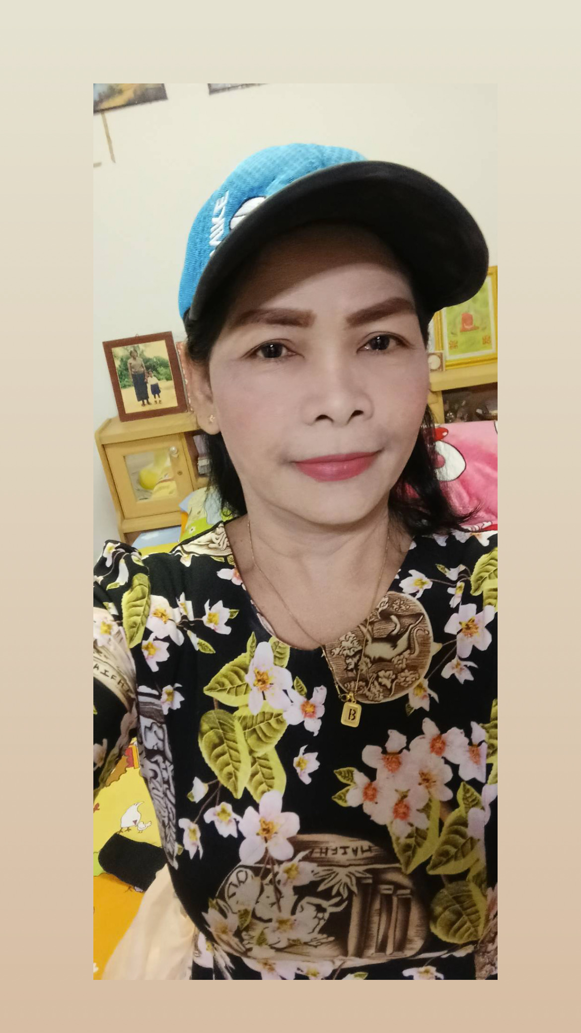 Anong profile photo