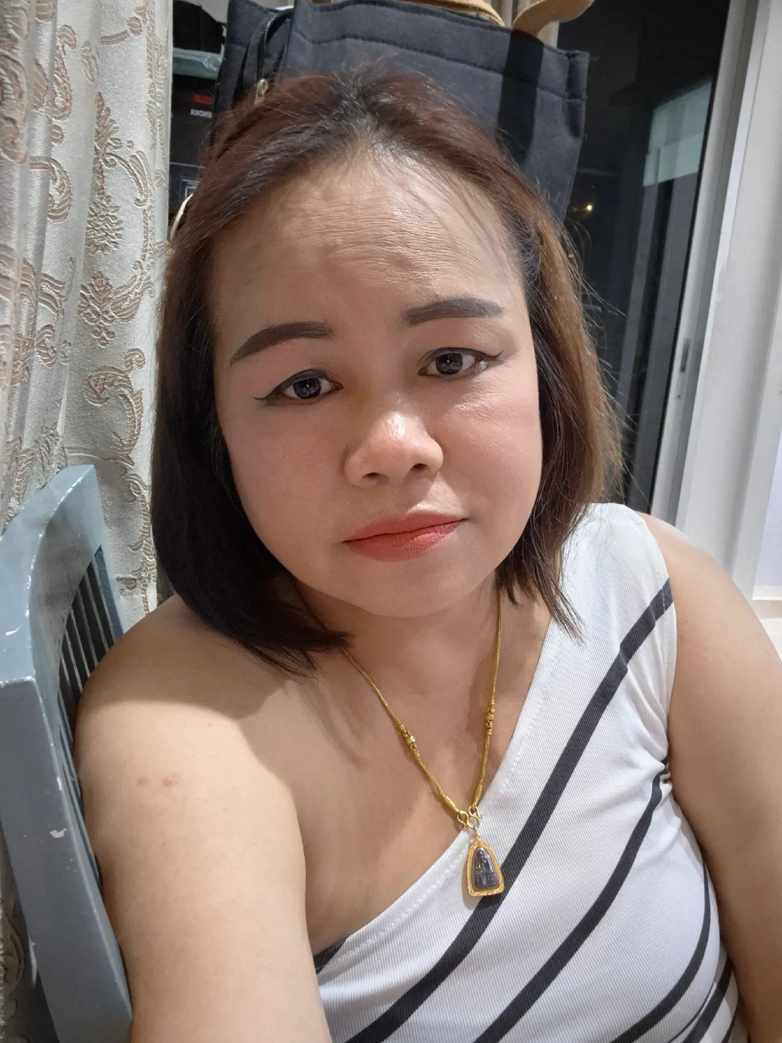 Easy profile photo