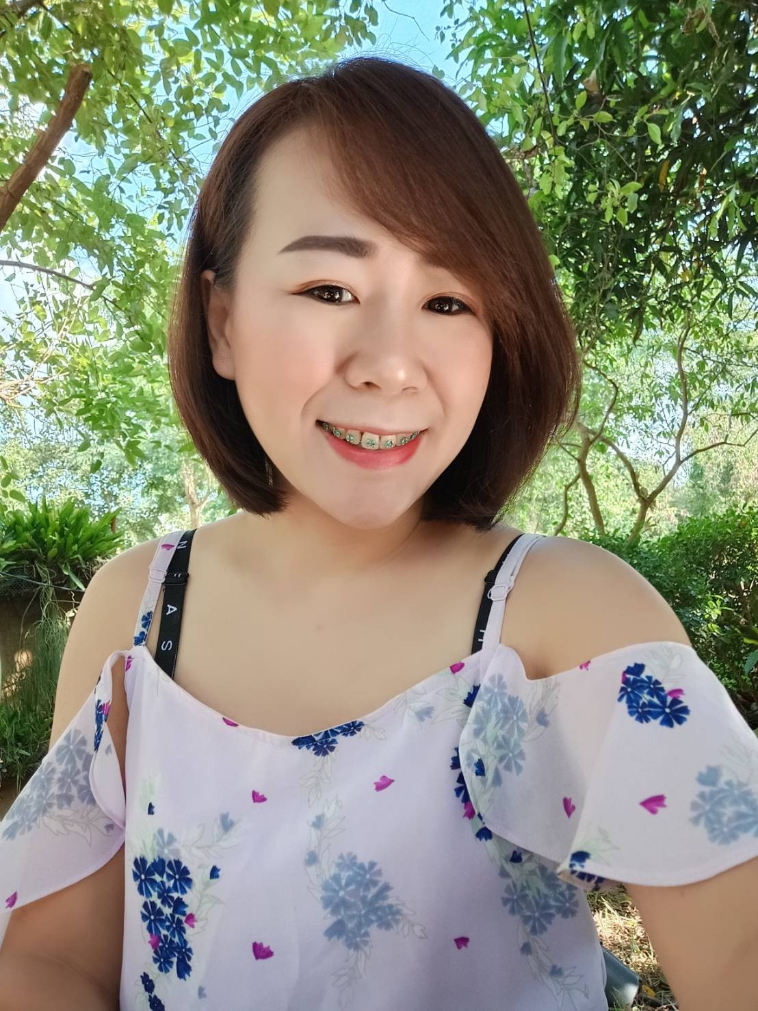 Honey Bee profile photo