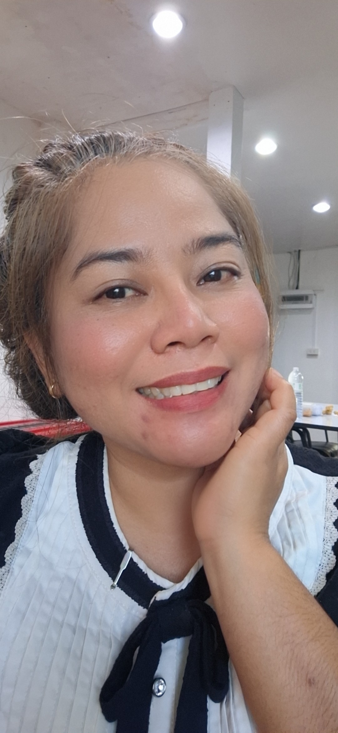 May profile photo